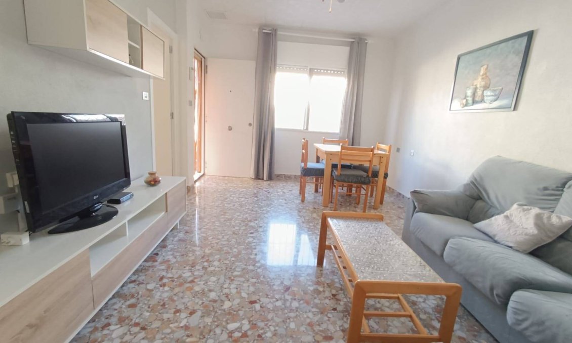 Wiederverkauf - Villa / Doppelhaushälfte -
San Pedro del Pinatar - Los Cuarteros
