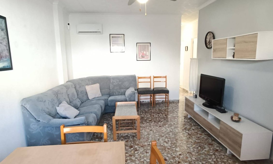 Wiederverkauf - Villa / Doppelhaushälfte -
San Pedro del Pinatar - Los Cuarteros