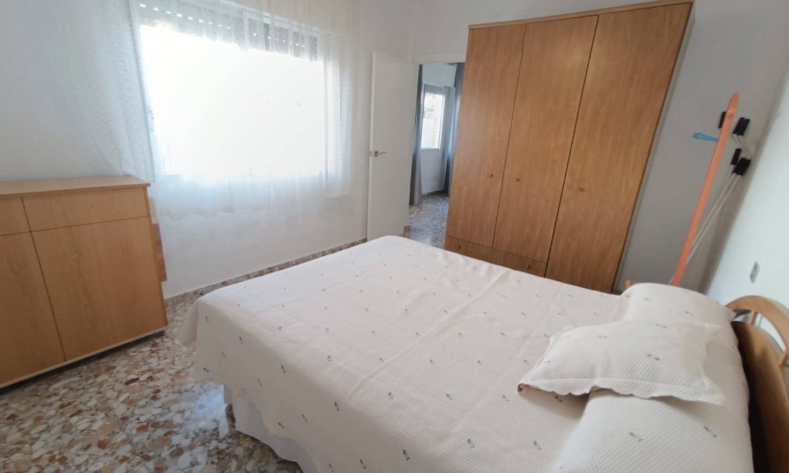 Wiederverkauf - Villa / Doppelhaushälfte -
San Pedro del Pinatar - Los Cuarteros