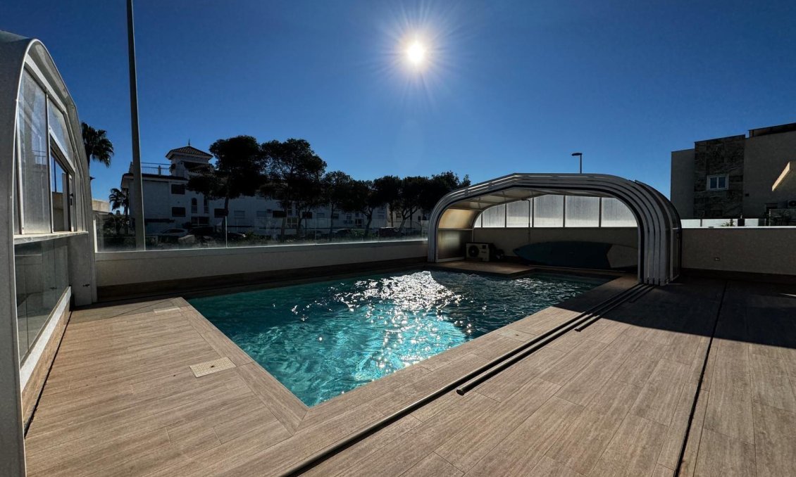 Segunda mano - Villa -
Orihuela Costa - Campoamor