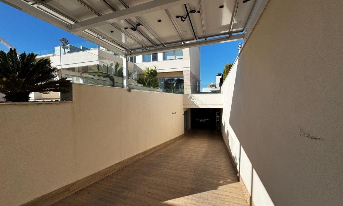 Segunda mano - Villa -
Orihuela Costa - Campoamor