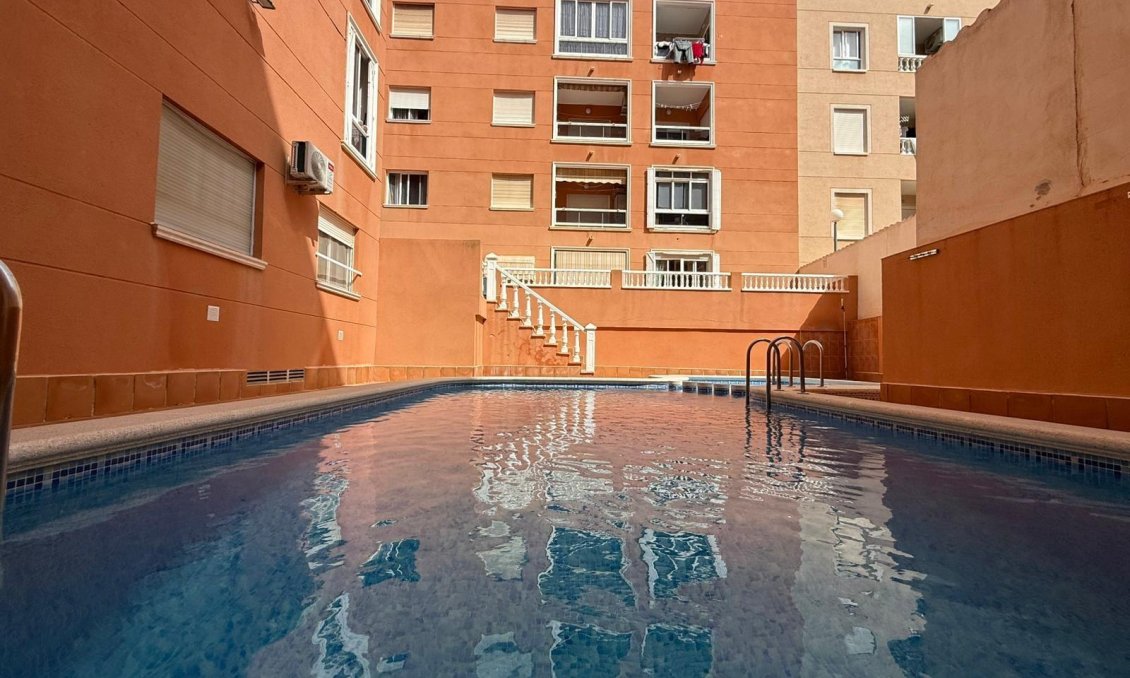Segunda mano - Apartamento -
Torrevieja - Curva Del Palangre