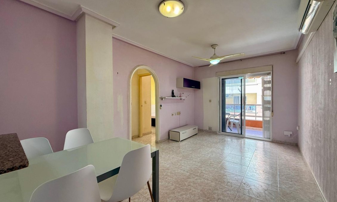 Segunda mano - Apartamento -
Torrevieja - Curva Del Palangre