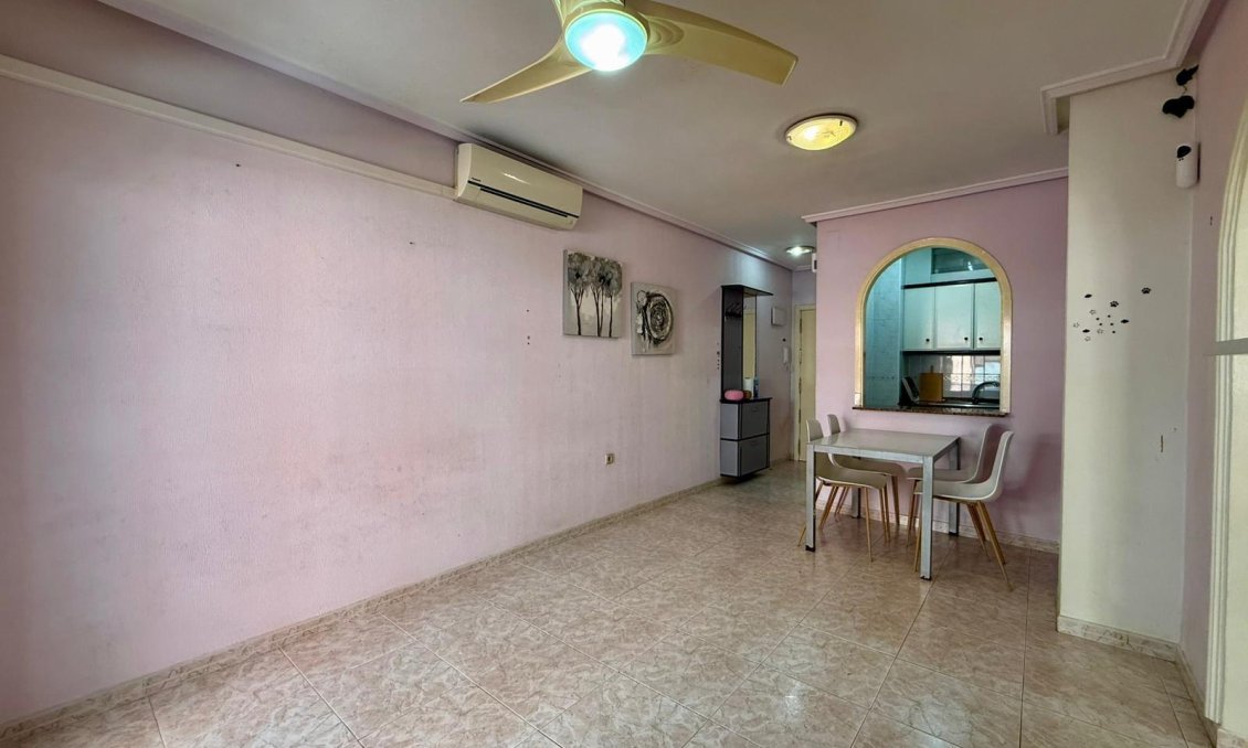 Segunda mano - Apartamento -
Torrevieja - Curva Del Palangre
