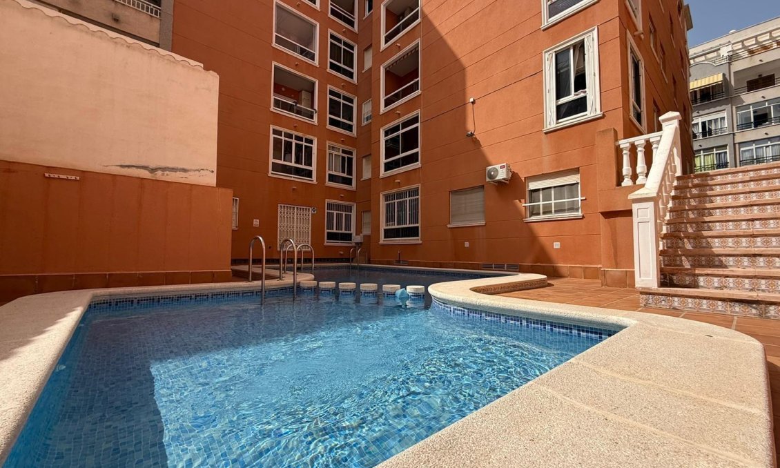 Segunda mano - Apartamento -
Torrevieja - Curva Del Palangre