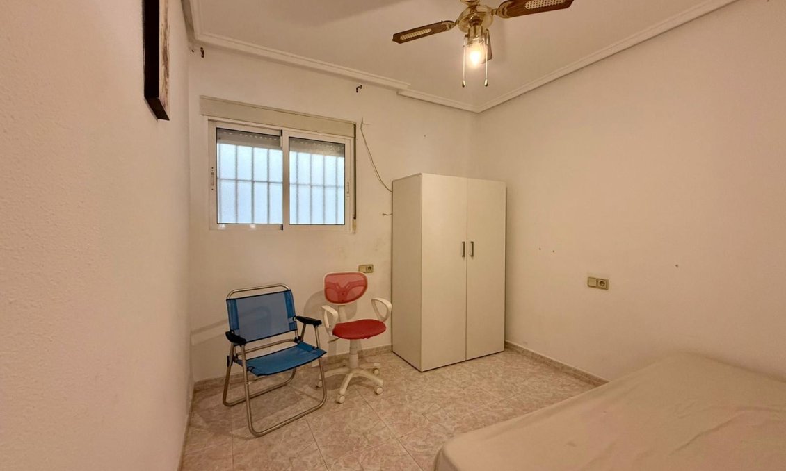 Segunda mano - Apartamento -
Torrevieja - Curva Del Palangre