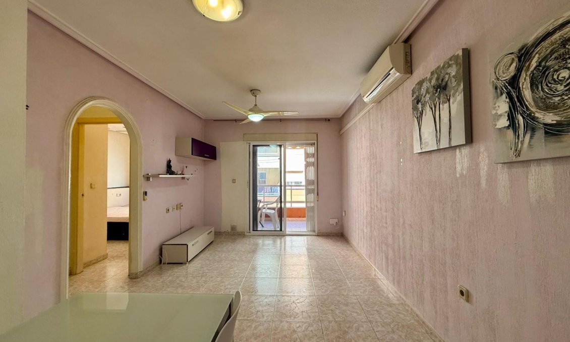 Segunda mano - Apartamento -
Torrevieja - Curva Del Palangre