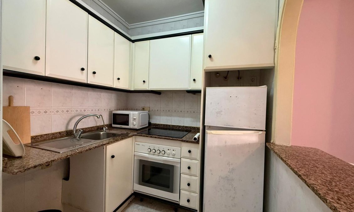 Segunda mano - Apartamento -
Torrevieja - Curva Del Palangre