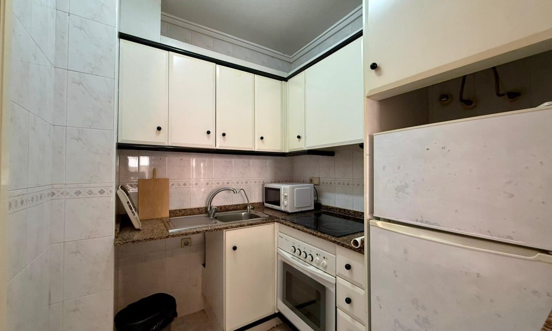 Segunda mano - Apartamento -
Torrevieja - Curva Del Palangre
