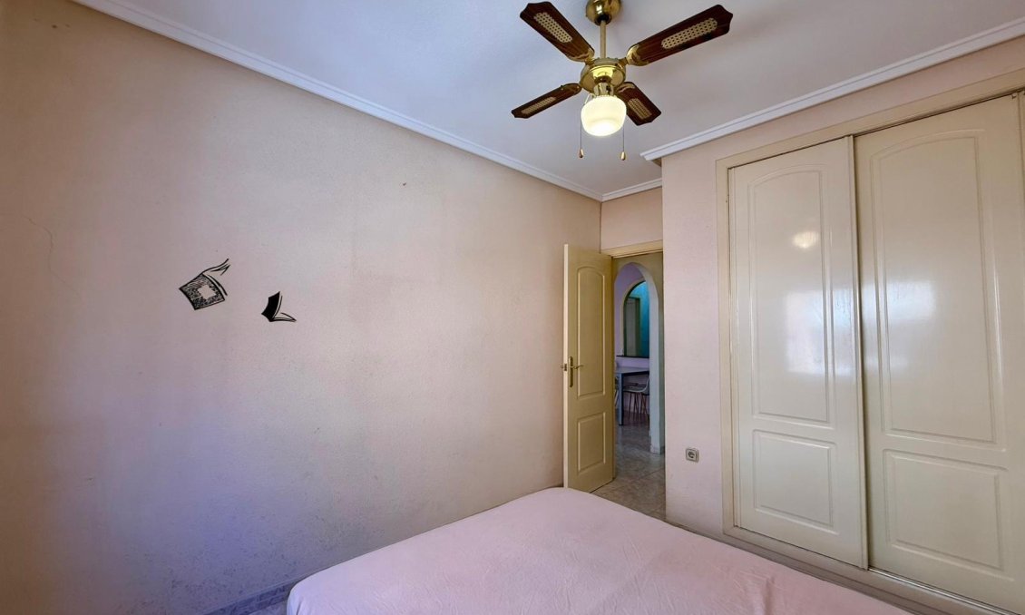 Segunda mano - Apartamento -
Torrevieja - Curva Del Palangre