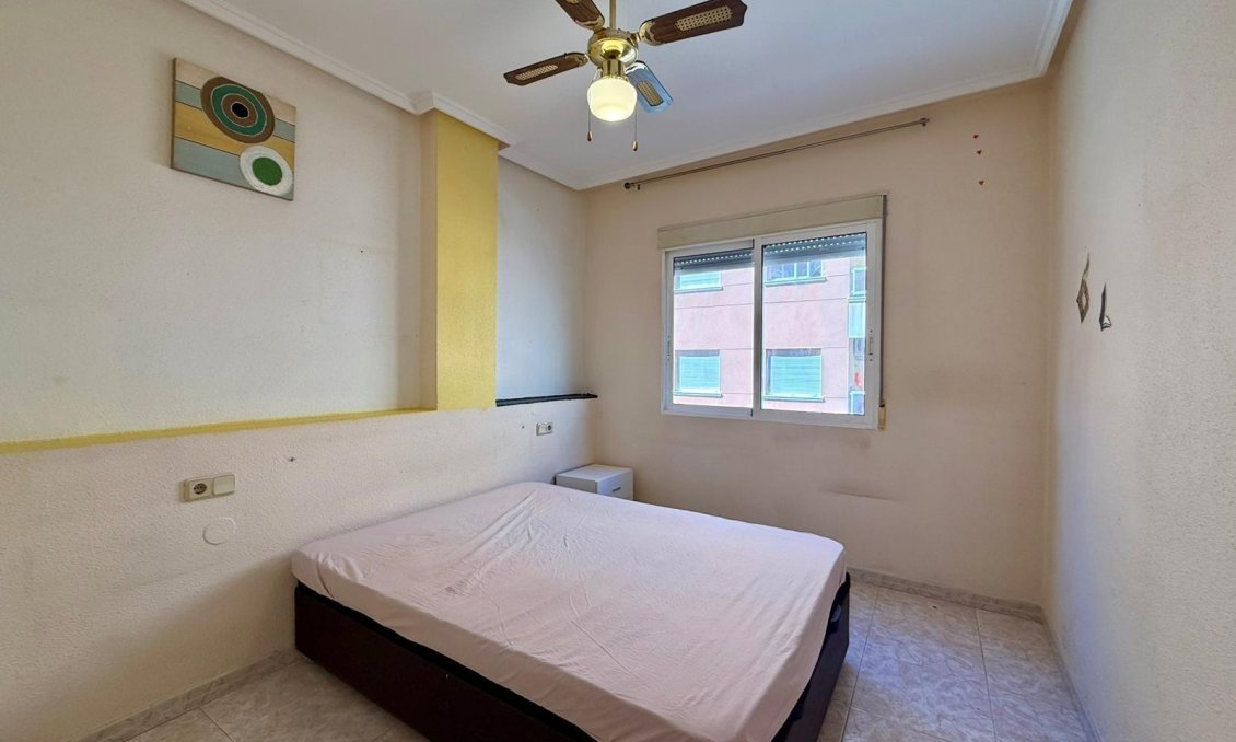Segunda mano - Apartamento -
Torrevieja - Curva Del Palangre