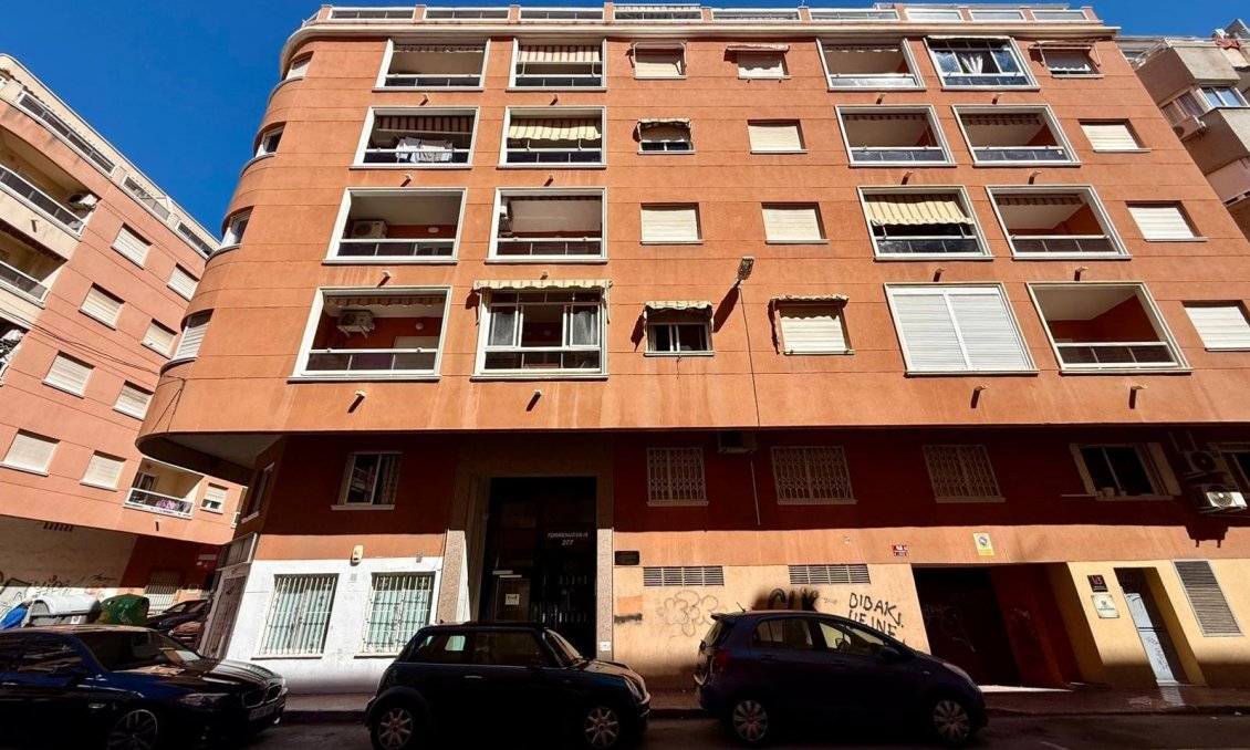 Segunda mano - Apartamento -
Torrevieja - Curva Del Palangre
