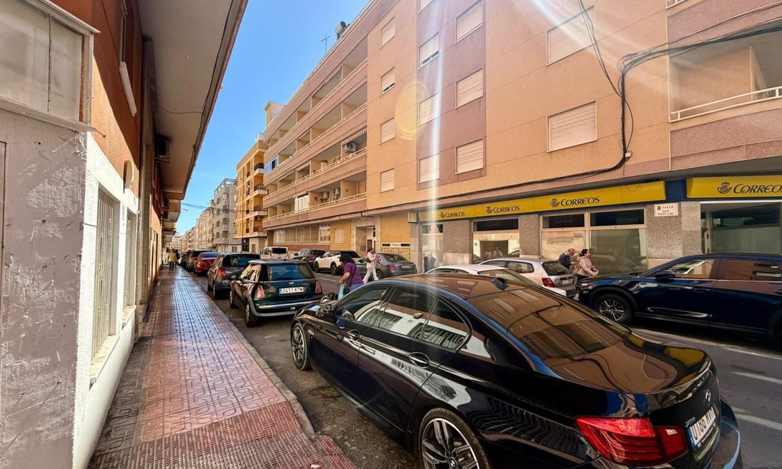 Segunda mano - Apartamento -
Torrevieja - Curva Del Palangre