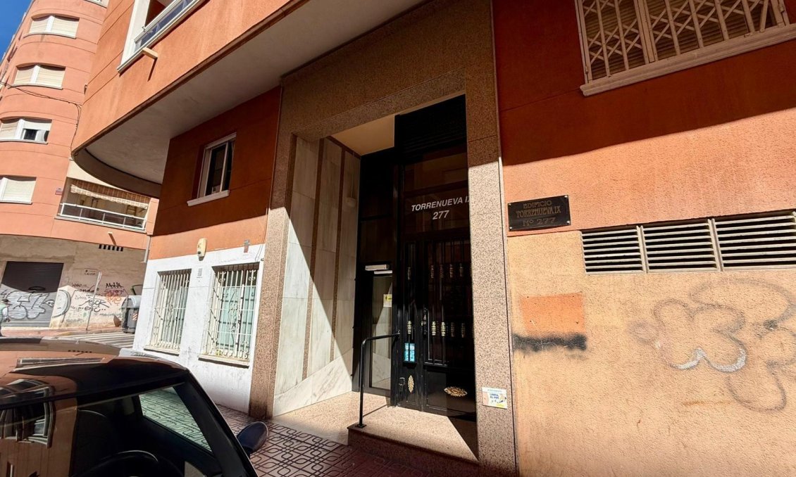 Segunda mano - Apartamento -
Torrevieja - Curva Del Palangre