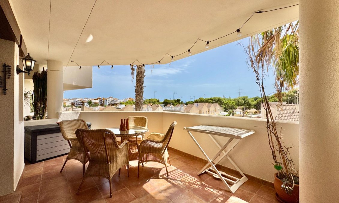 Segunda mano - Apartamento -
Torrevieja - Punta Prima