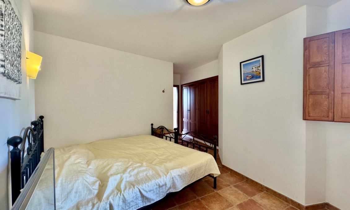 Segunda mano - Apartamento -
Torrevieja - Punta Prima