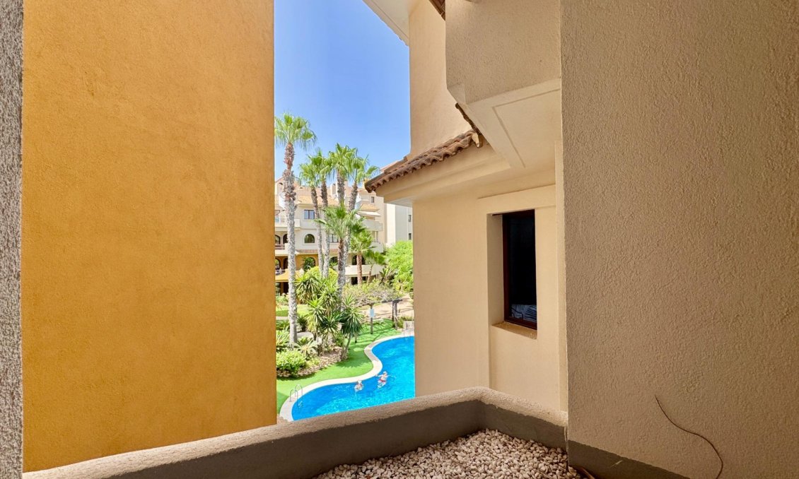 Segunda mano - Apartamento -
Torrevieja - Punta Prima