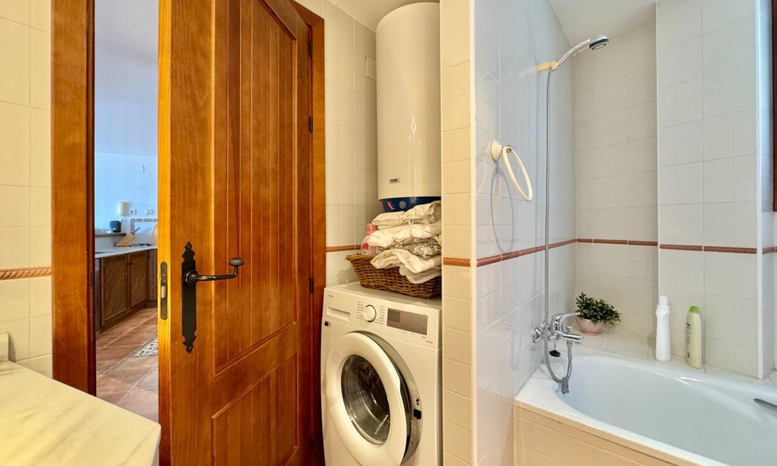 Segunda mano - Apartamento -
Torrevieja - Punta Prima
