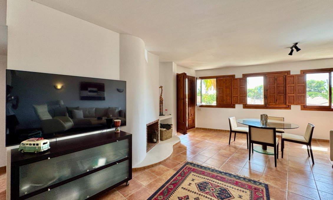 Segunda mano - Apartamento -
Torrevieja - Punta Prima
