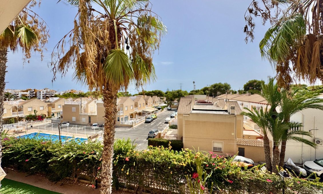 Segunda mano - Apartamento -
Torrevieja - Punta Prima