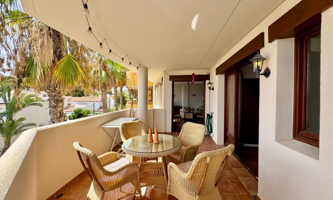 Segunda mano - Apartamento -
Torrevieja - Punta Prima
