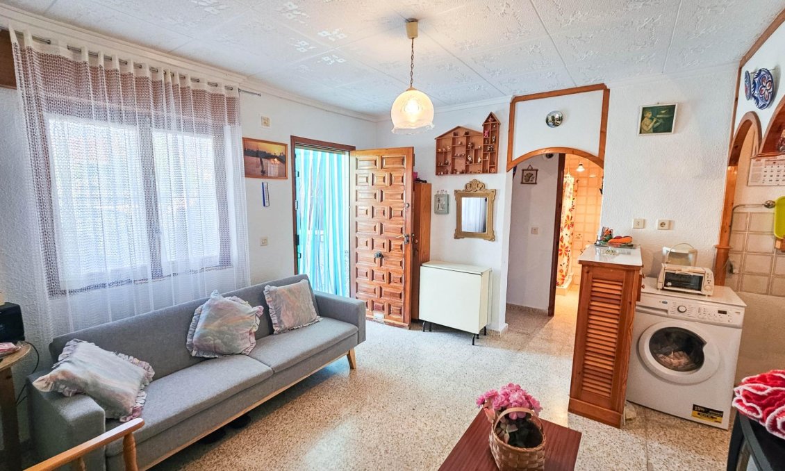 Segunda mano - Bungalow -
Torrevieja - Torretas