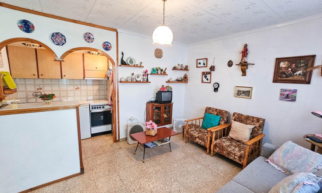 Segunda mano - Bungalow -
Torrevieja - Torretas