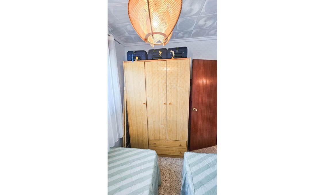 Segunda mano - Bungalow -
Torrevieja - Torretas