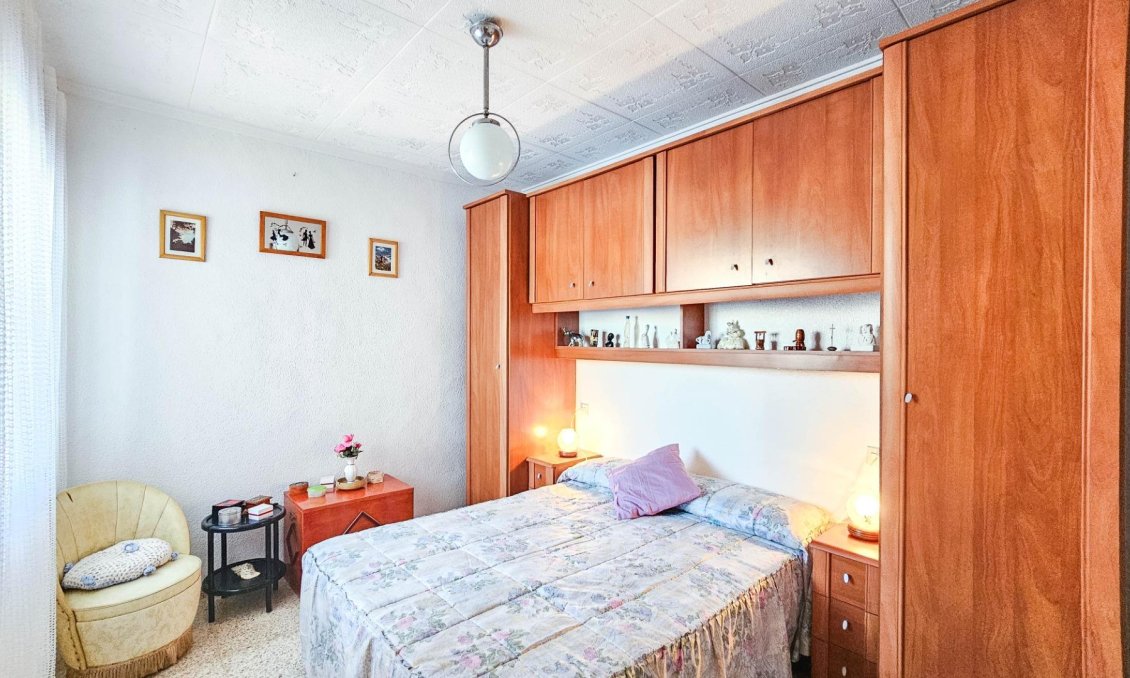 Segunda mano - Bungalow -
Torrevieja - Torretas
