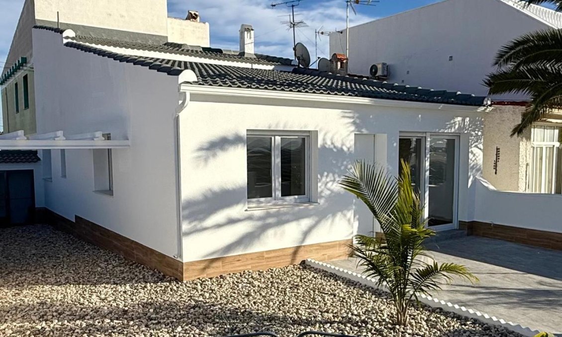 Használt Ingatlanok - Bungaló -
Ciudad Quesada - Costa Blanca