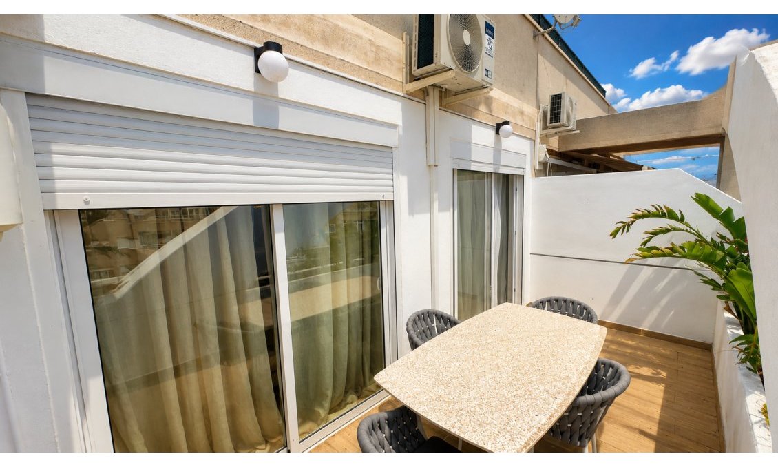 Wiederverkauf - Wohnung -
Torrevieja - Costa Blanca