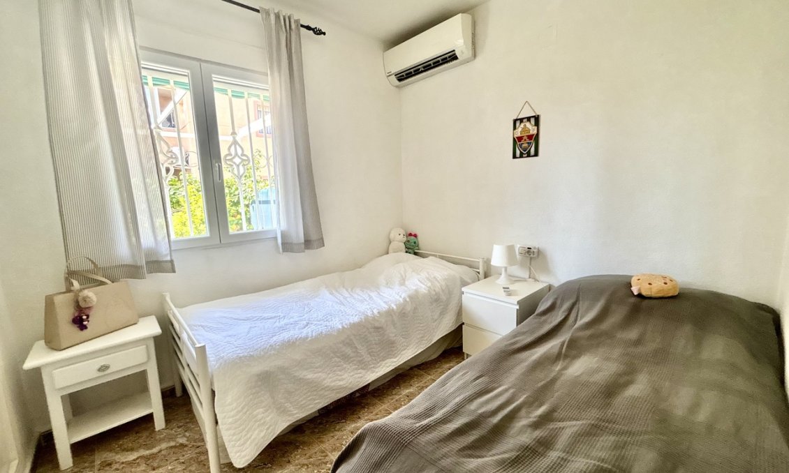 Revente - Appartement -
La Zenia - Costa Blanca