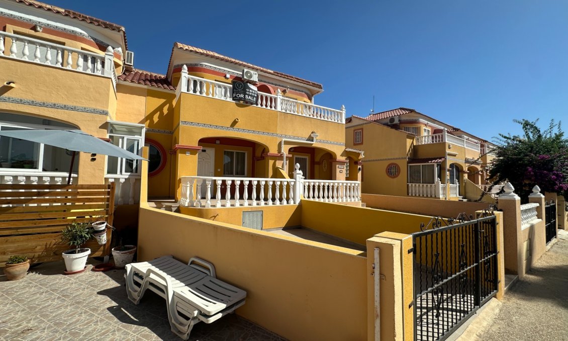 Segunda mano - Adosado -
Orihuela Costa - Costa Blanca