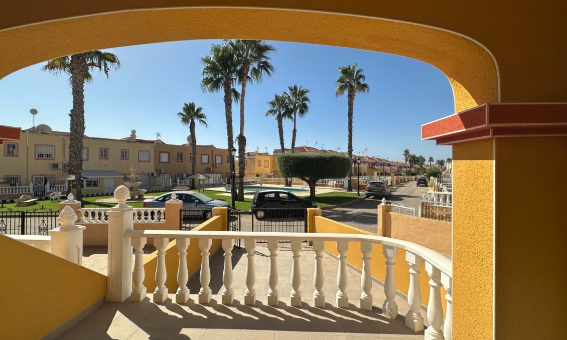 Segunda mano - Adosado -
Orihuela Costa - Costa Blanca