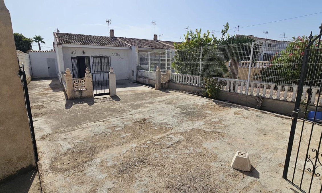 Wiederverkauf - Stadthaus -
Torrevieja - Torreta Florida