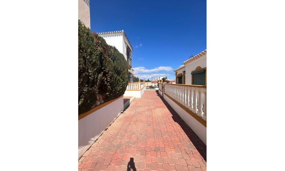 Revente - Bungalow -
Torrevieja - Torre La Mata