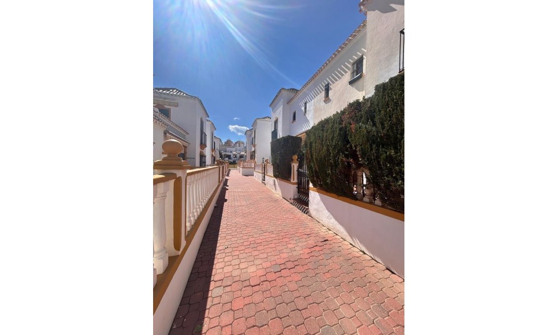 Revente - Bungalow -
Torrevieja - Torre La Mata