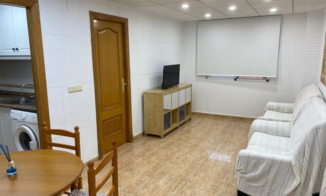 Wiederverkauf - Wohnung -
Torrevieja - Estacion De Autobuses