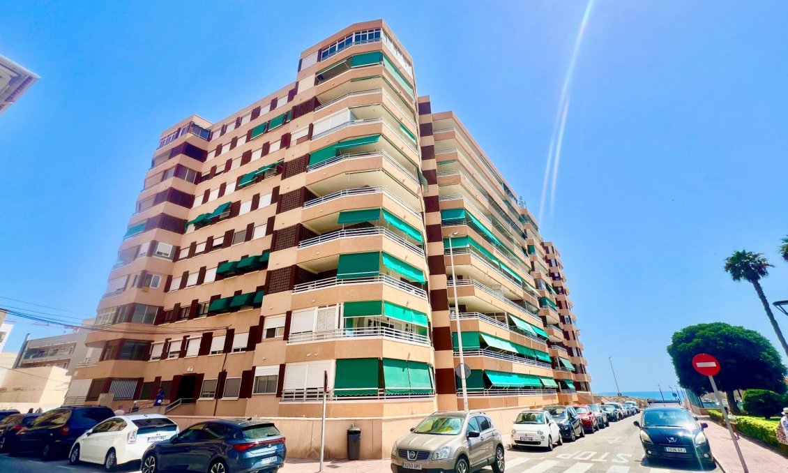 Revente - Appartement -
Torrevieja - La Mata