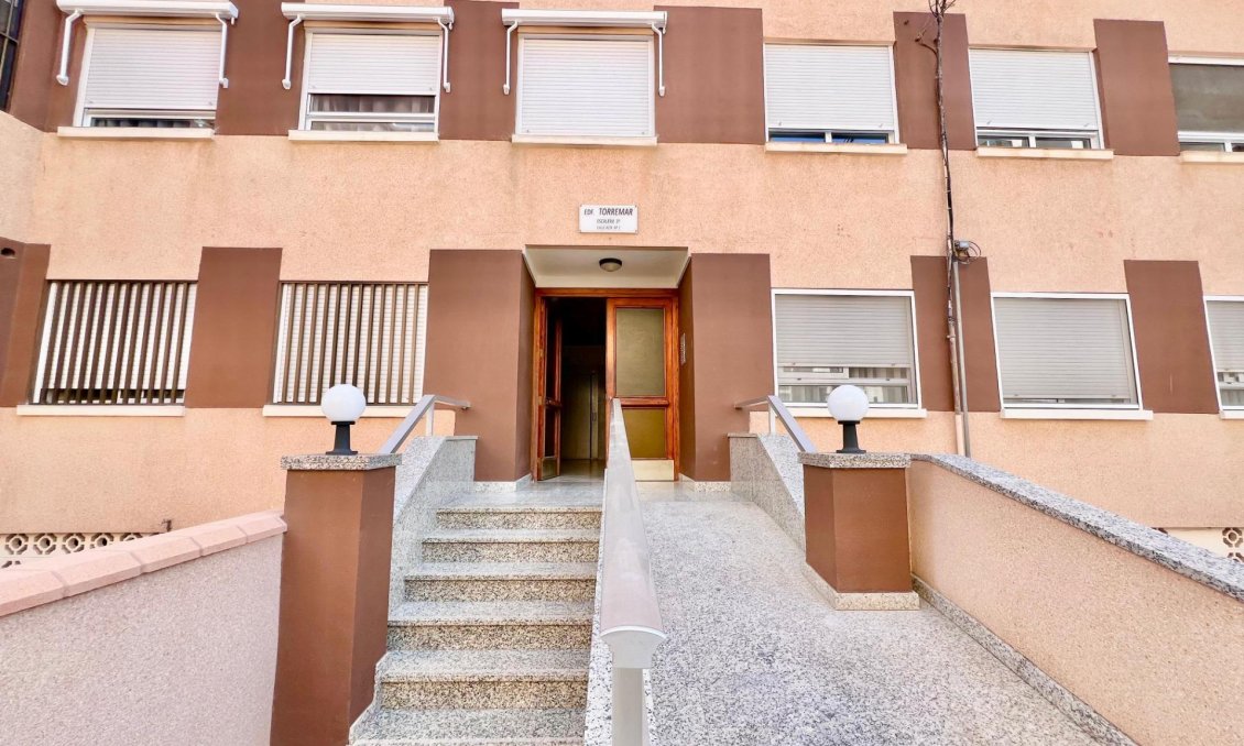 Revente - Appartement -
Torrevieja - La Mata