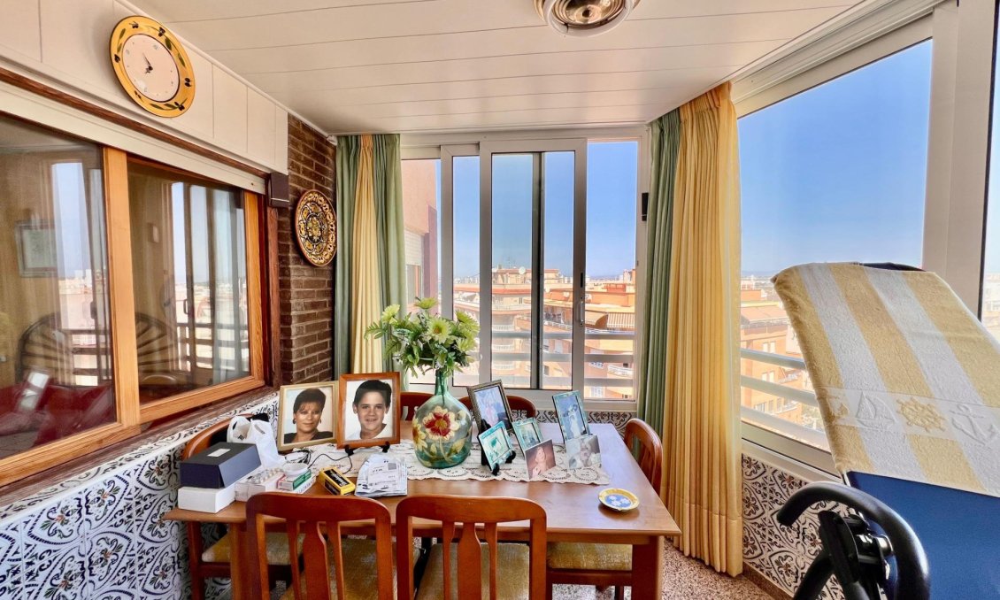 Revente - Appartement -
Torrevieja - La Mata
