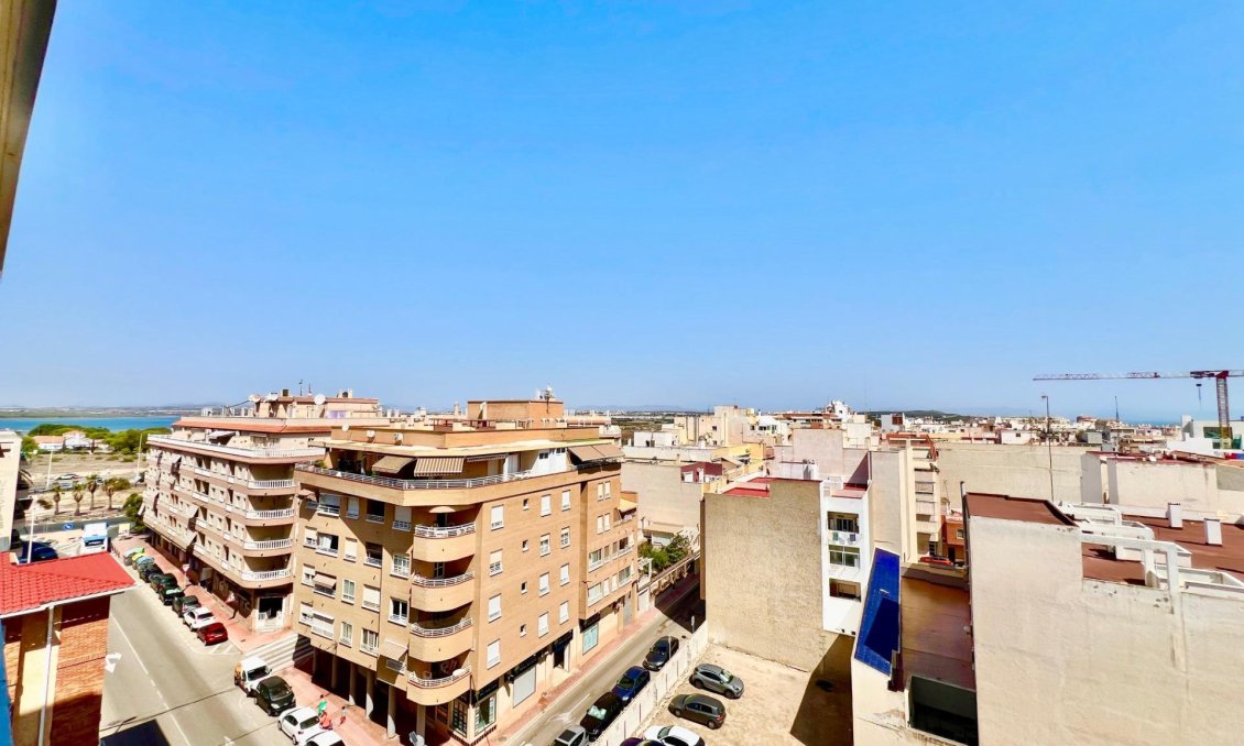 Revente - Appartement -
Torrevieja - La Mata
