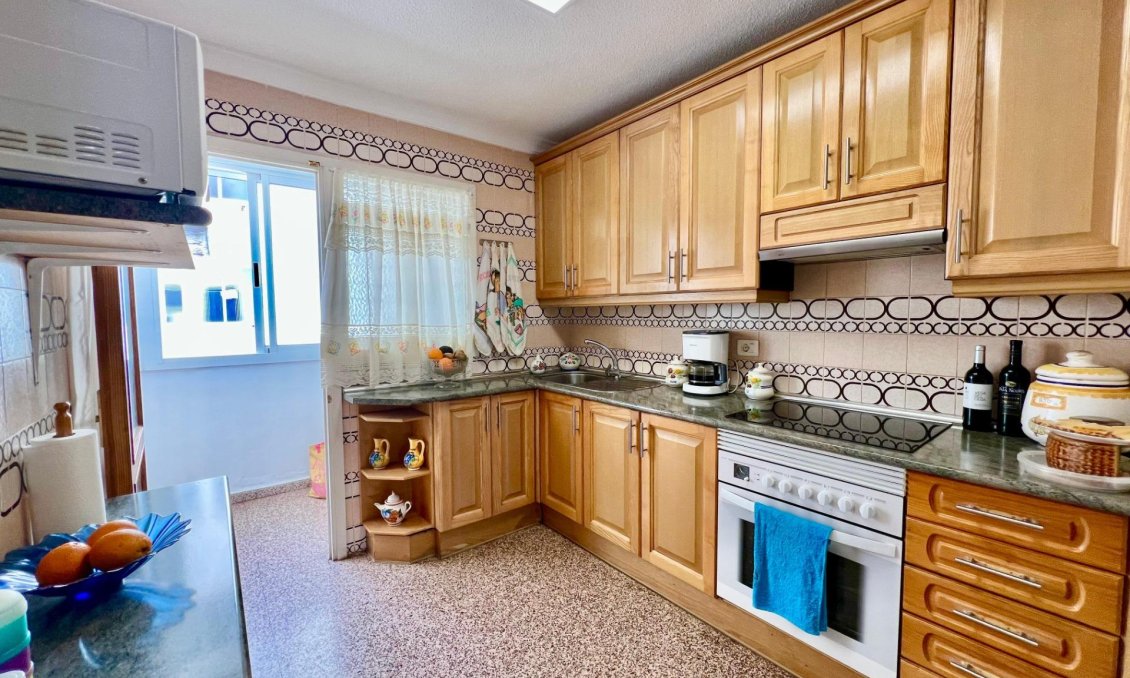 Revente - Appartement -
Torrevieja - La Mata