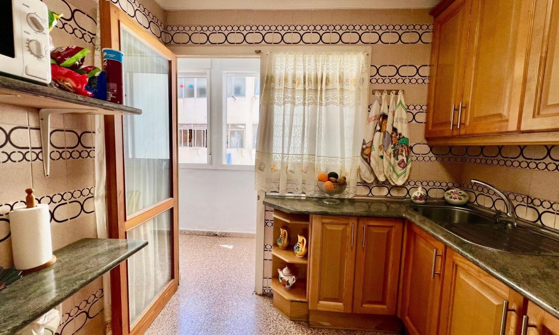 Revente - Appartement -
Torrevieja - La Mata
