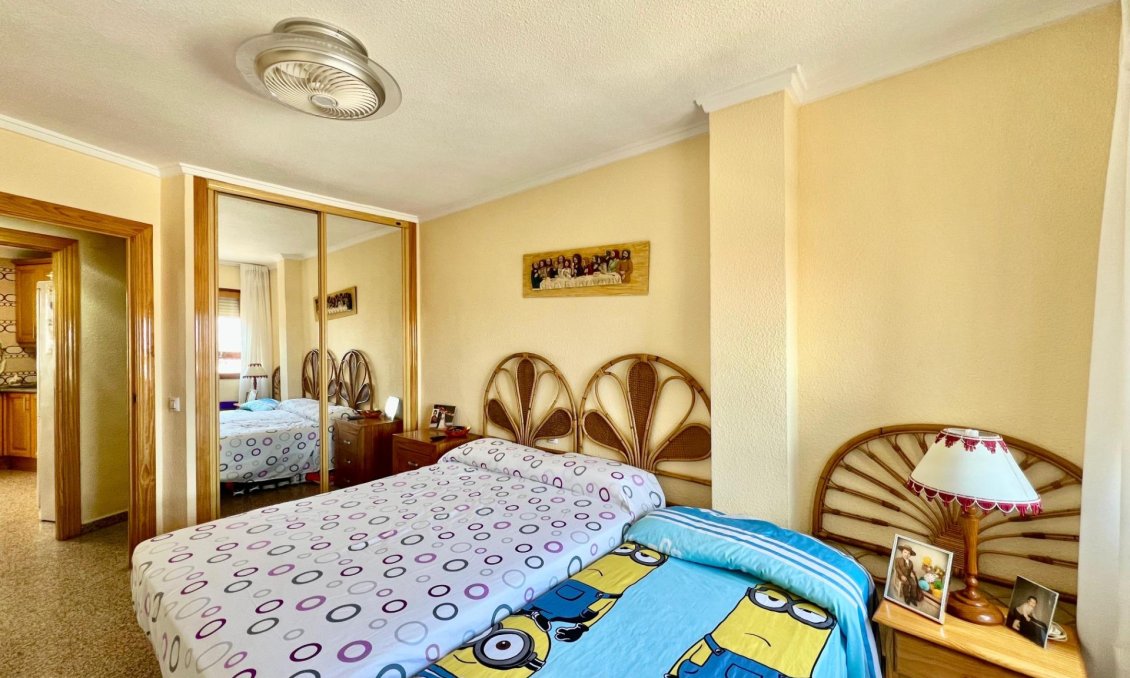 Revente - Appartement -
Torrevieja - La Mata