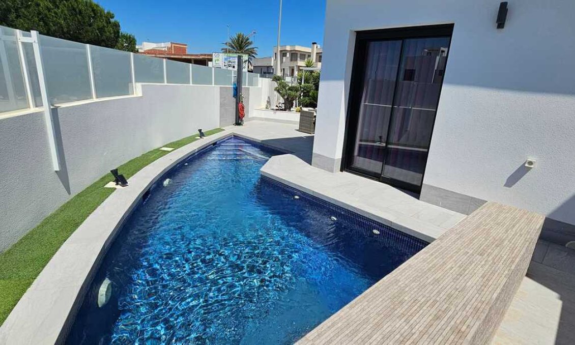 Revente - Villa -
Los Montesinos - Costa Blanca