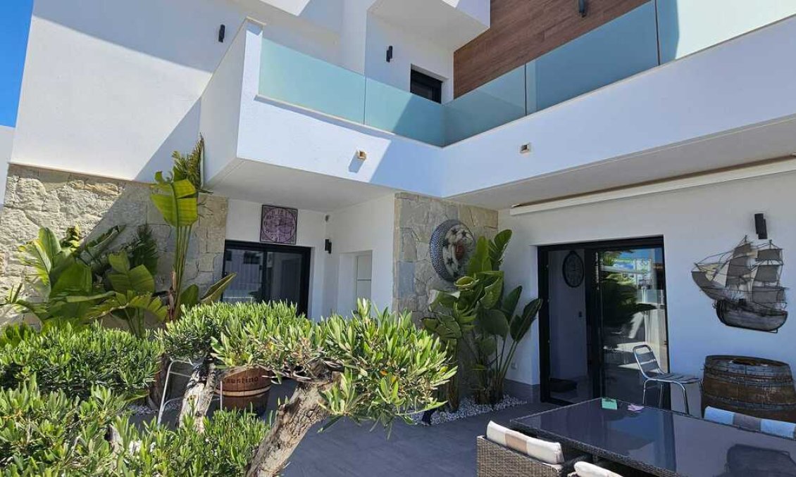 Revente - Villa -
Los Montesinos - Costa Blanca