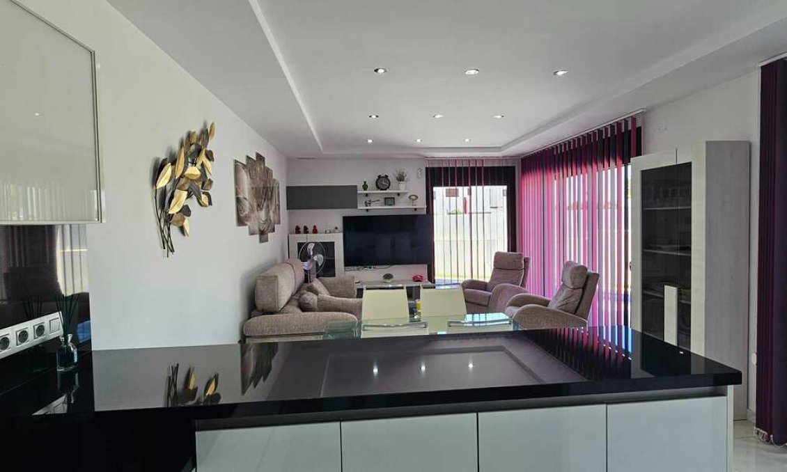 Revente - Villa -
Los Montesinos - Costa Blanca