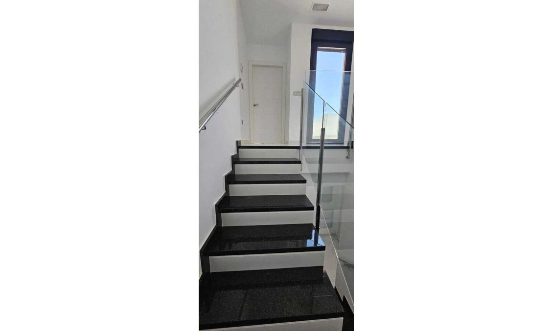 Revente - Villa -
Los Montesinos - Costa Blanca