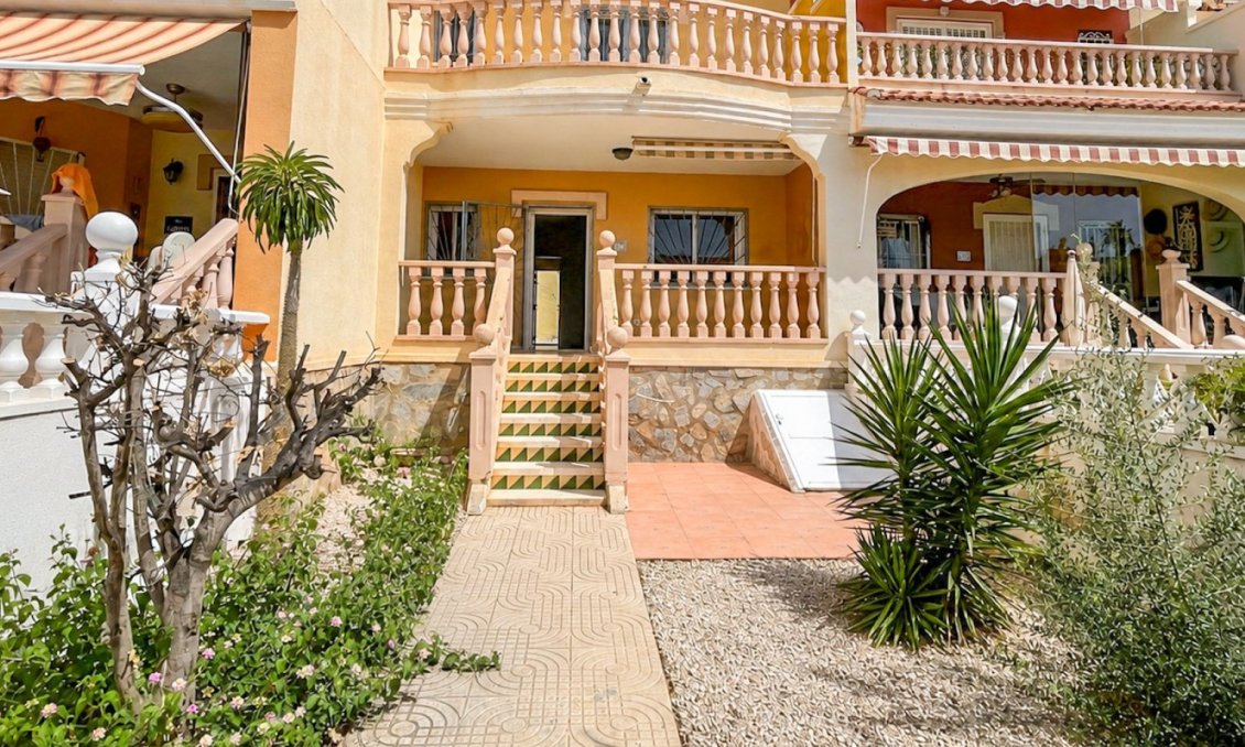 Használt Ingatlanok - Sorház -
Ciudad Quesada - Costa Blanca